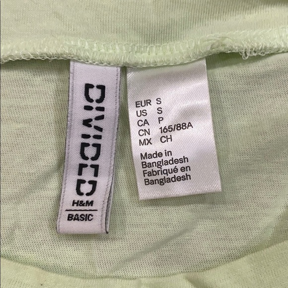 🌵3/$20• H&M Halter Top Tank Top Muscle Tee - Picture 3 of 3